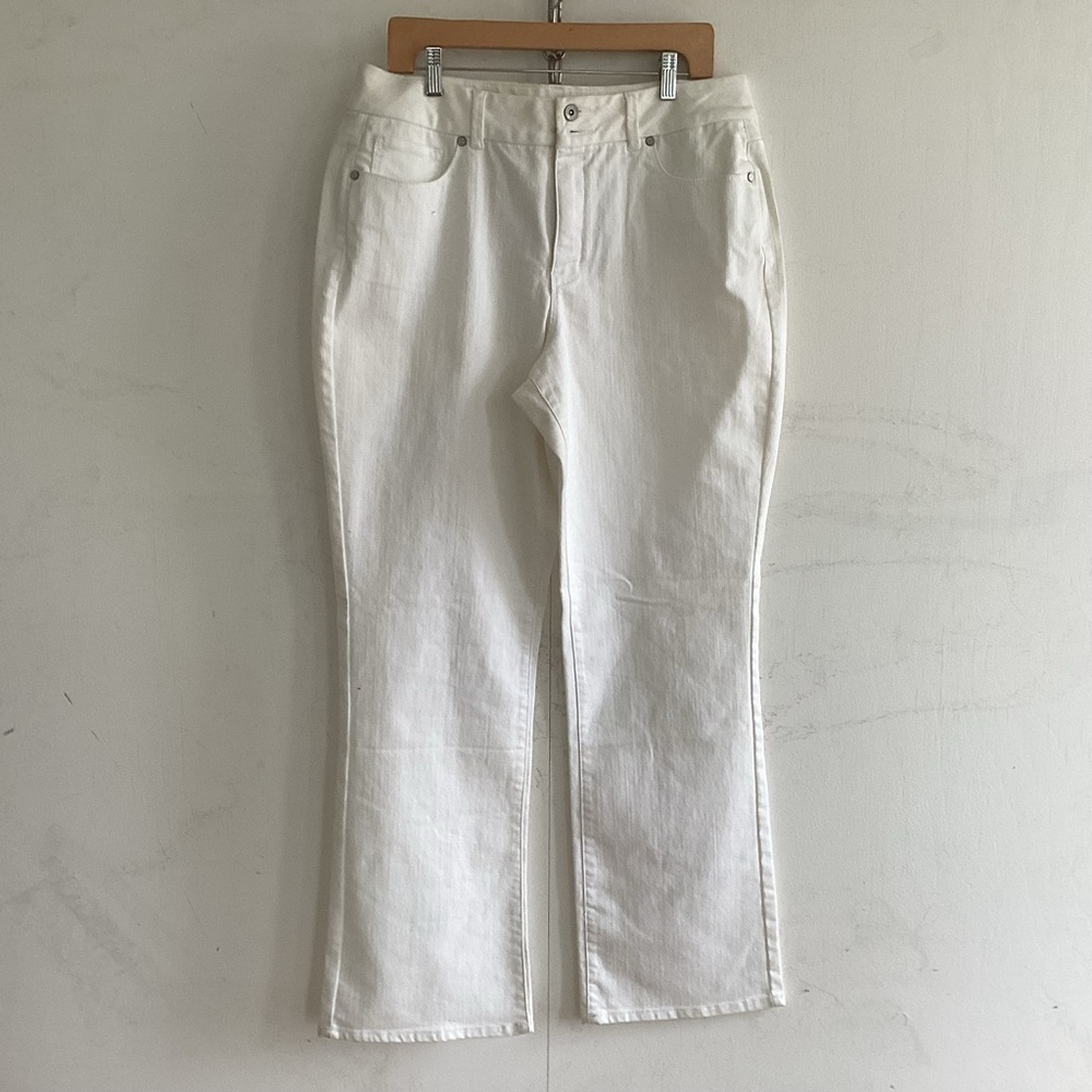 White Straight Leg 2% Spandex Coldwater Creek Jeans NWOT Jeans 14